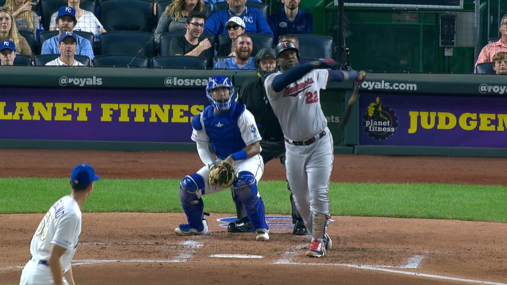 Jonrón de 2 carreras de Sanó