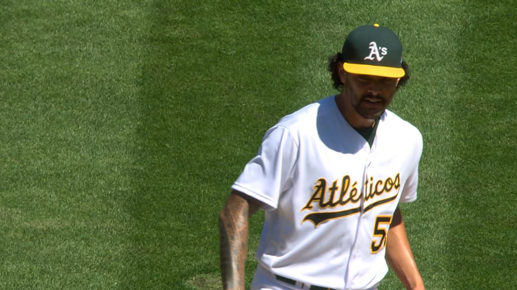 Manaea poncha a 10 en 7 innings