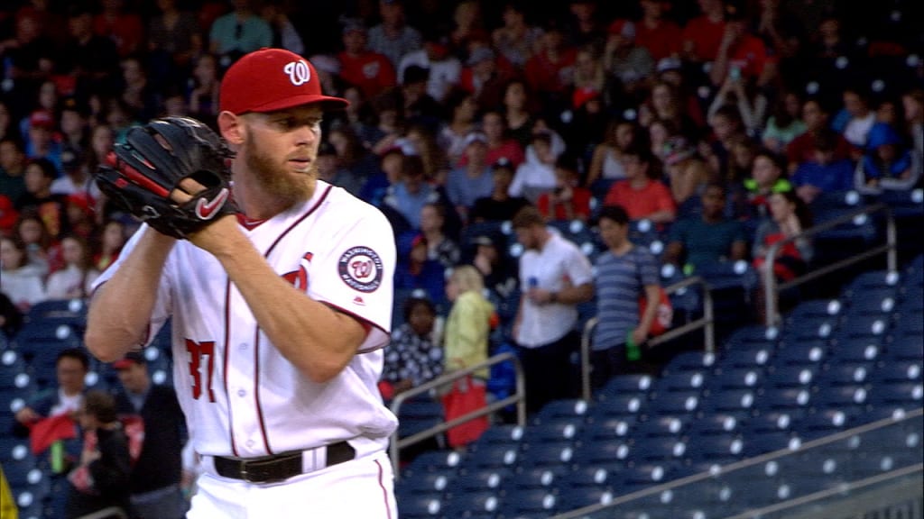 Strasburg supera los 1,500 K