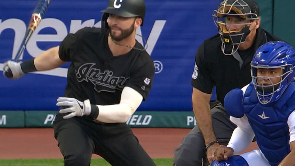 Naquin trae 2 con sencillo