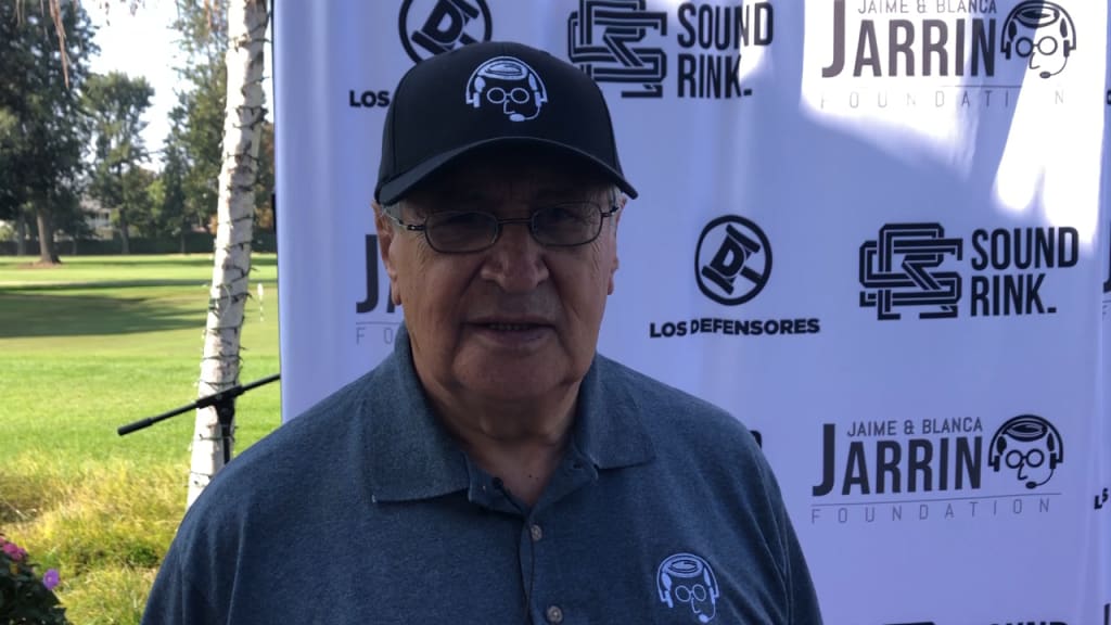 Jarrín sobre su programa de becas