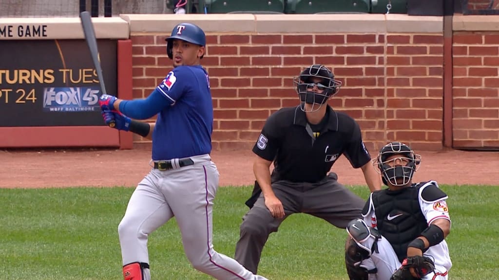 Guzmán batea HR de 447 pies