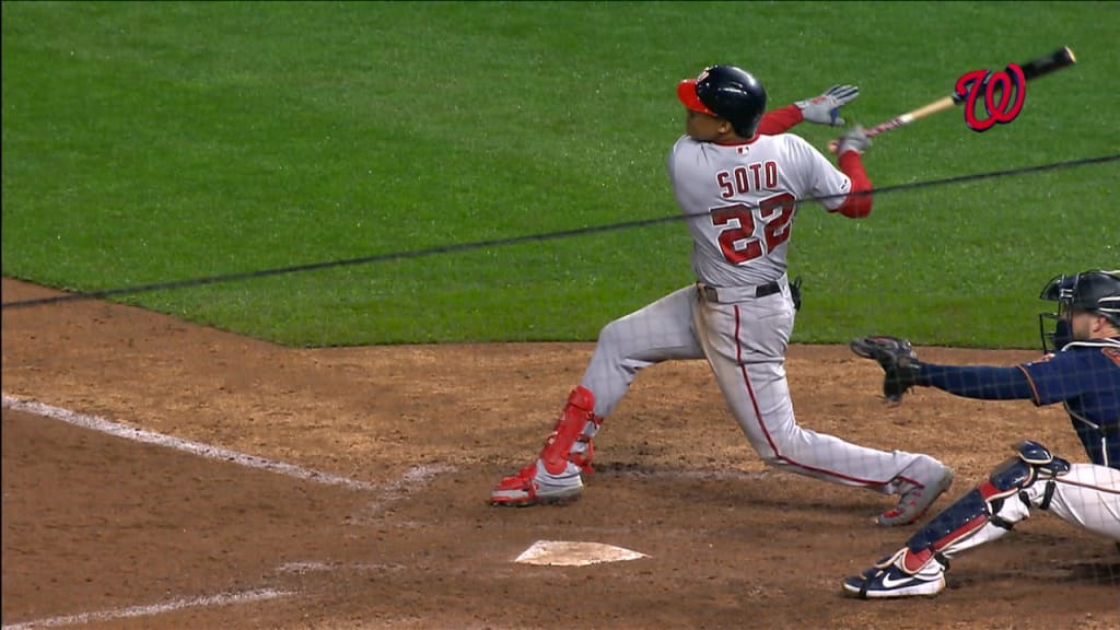 Jonrón de 2 carreras de Soto