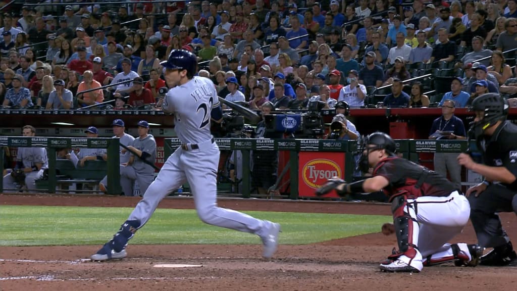 Yelich aporta una con doble