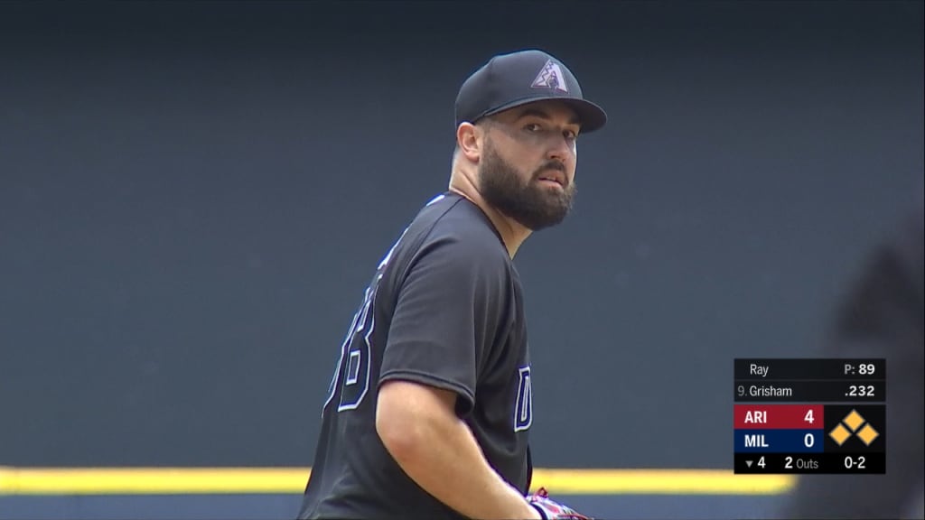 Ray escapa de problemas