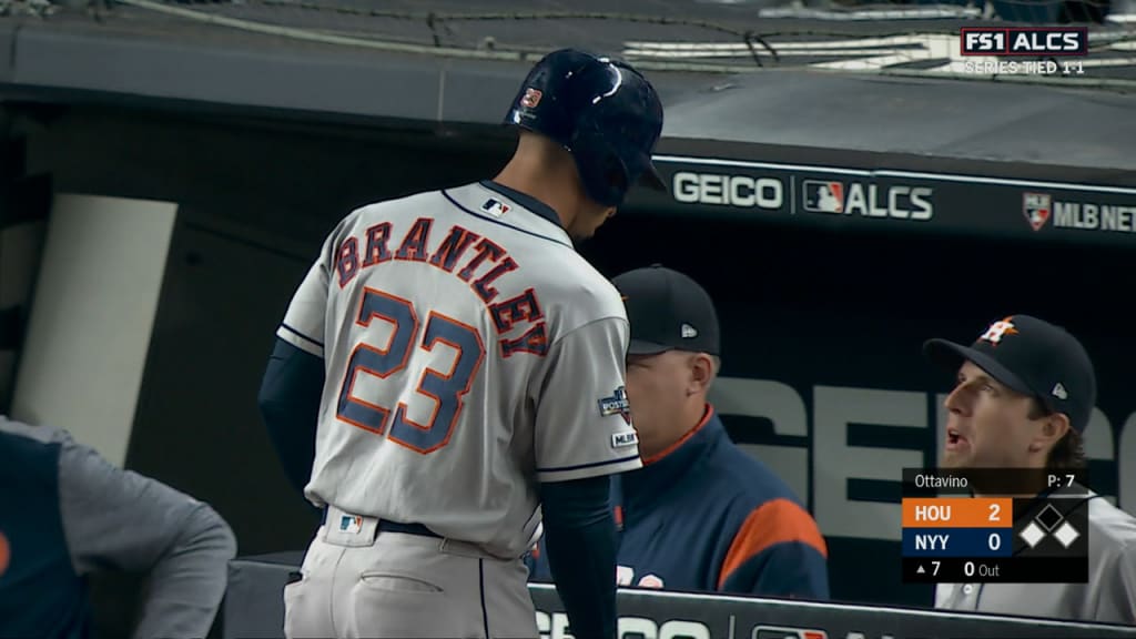 Sencillo de Altuve contra Ottavino