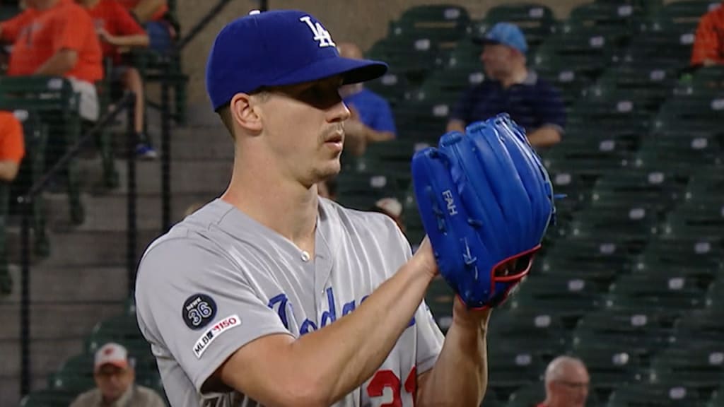 Buehler poncha a 11 y gana el 13