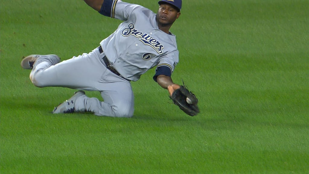 Cain con una joyita defensiva