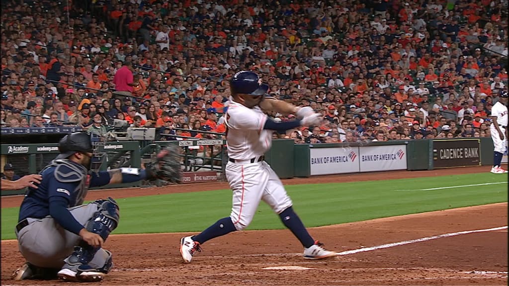HR de Altuve a la banda opuesta