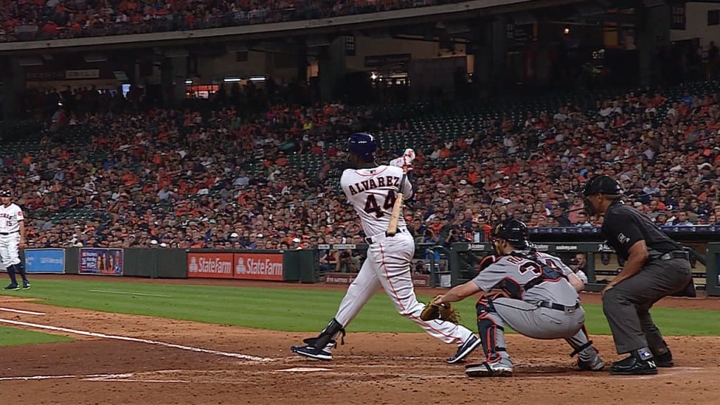 Álvarez produce con doble