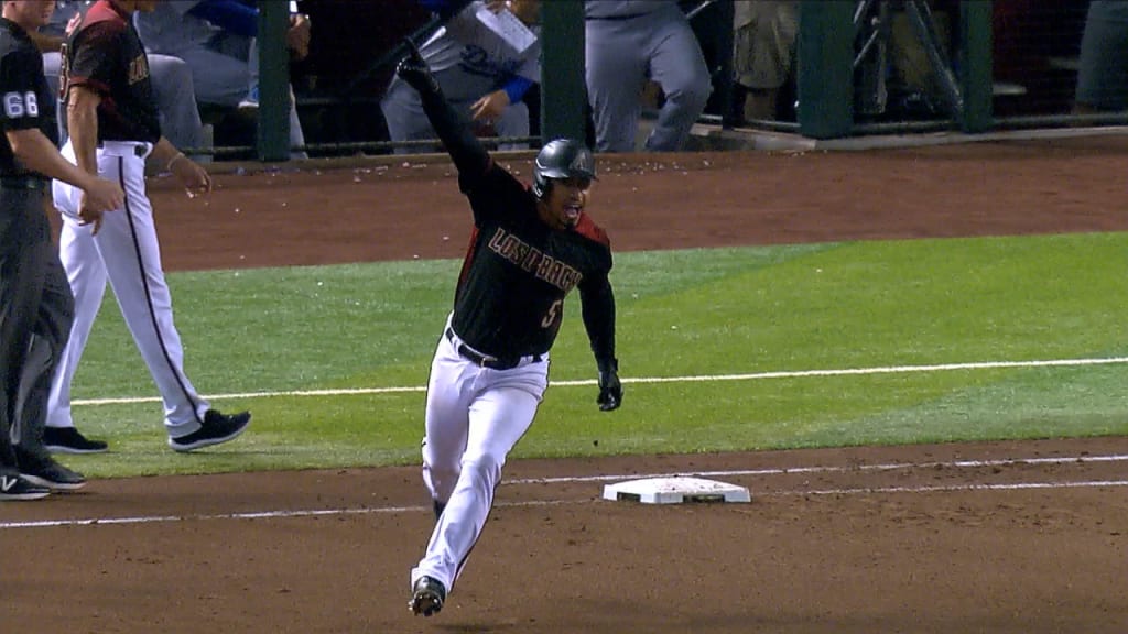 Escobar dispara HR en el 8vo