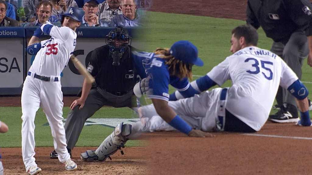 Bellinger vacía las bases, pierde pantalón