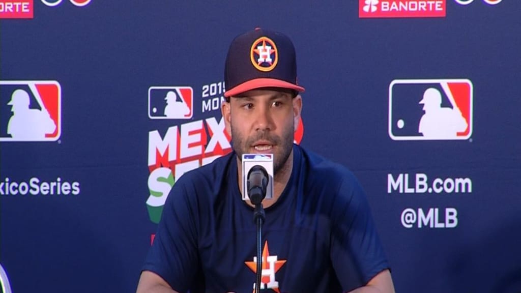 Altuve emocionado