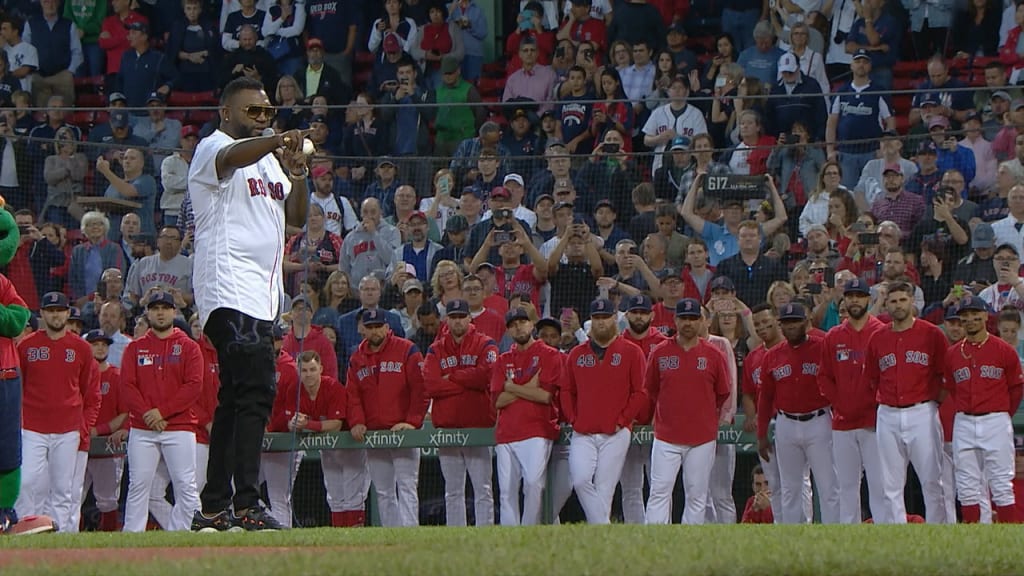 Ortiz habla en el Fenway Park