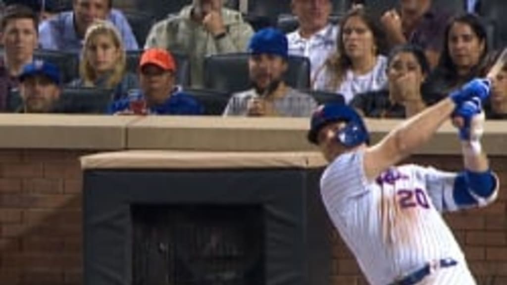 Alonso batea jonrón # 47