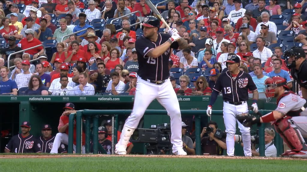 Adams pega HR de 2 rayas