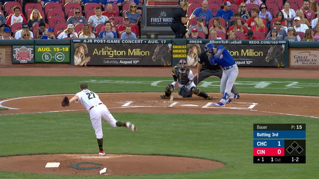 Bauer poncha a Bryant en su debut en casa