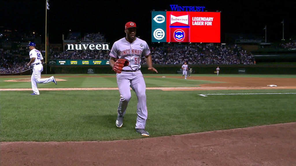 Garrett corre al dugout tras K