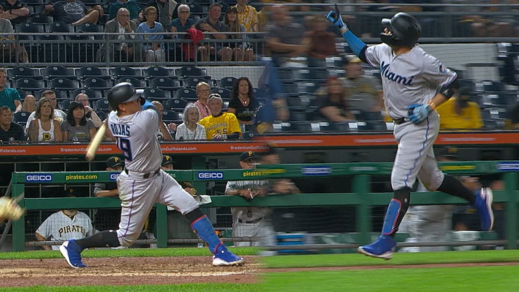 HR de Rojas empata el juego