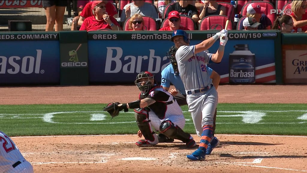 Davis batea su 20mo HR