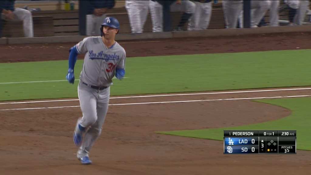 Pederson la bota por el derecho