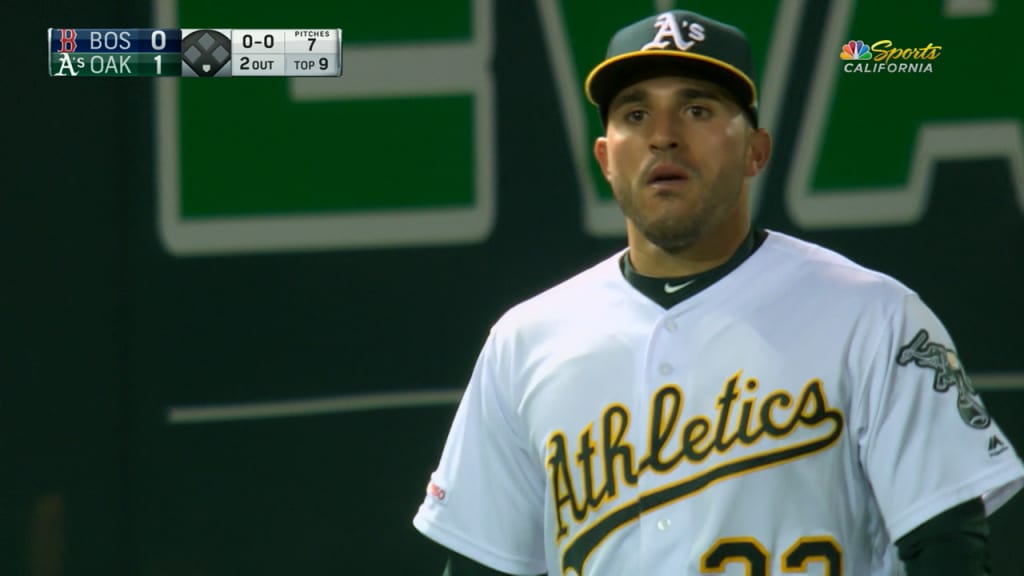 Must C: Laureano nabs Bogaerts
