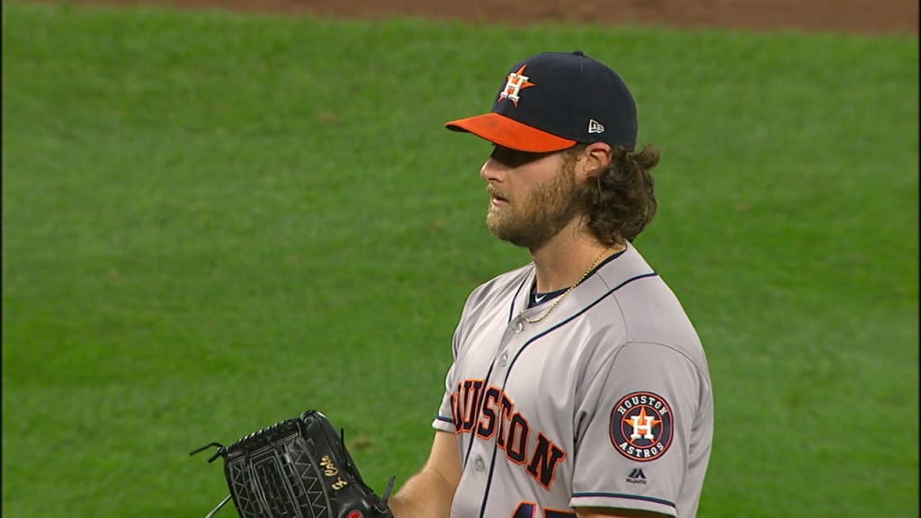 Cole poncha a 14 en 7 en blanco