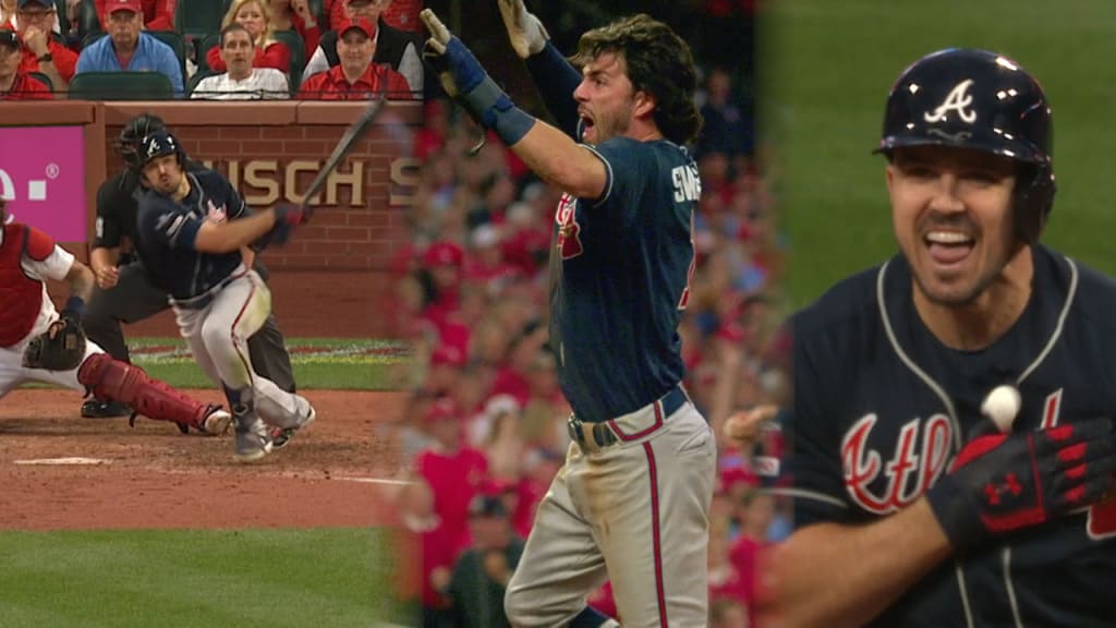 Duvall adelanta a Bravos con doblete