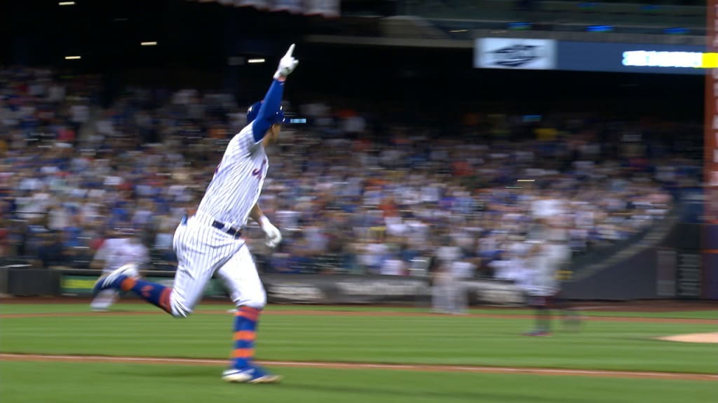 Sencillo de oro de Davis en la 10ma