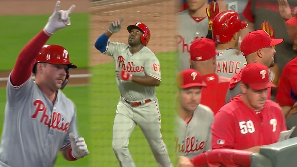 Hoskins y Filis anotan 5 en la 4ta