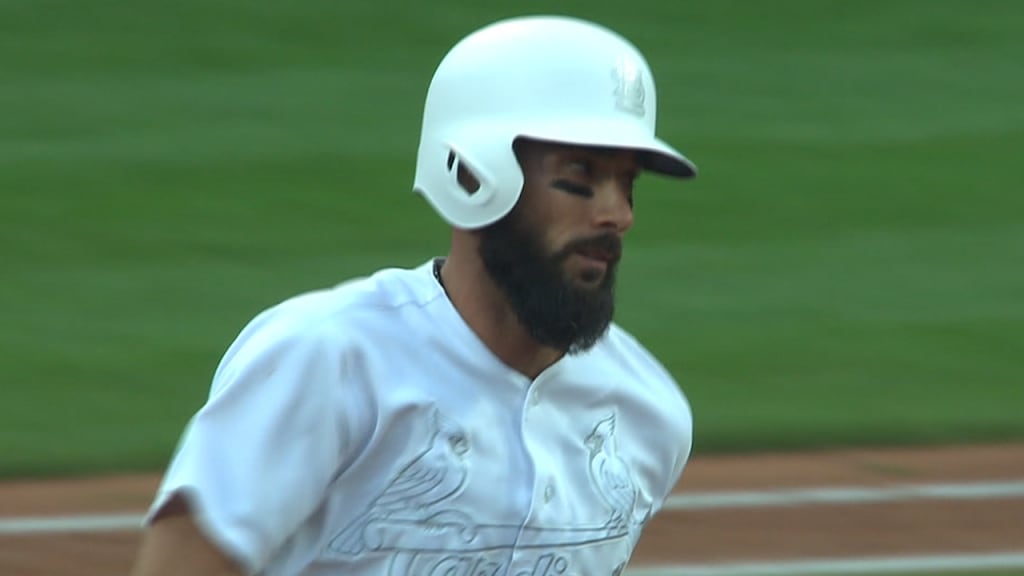 Carpenter pega HR solitario