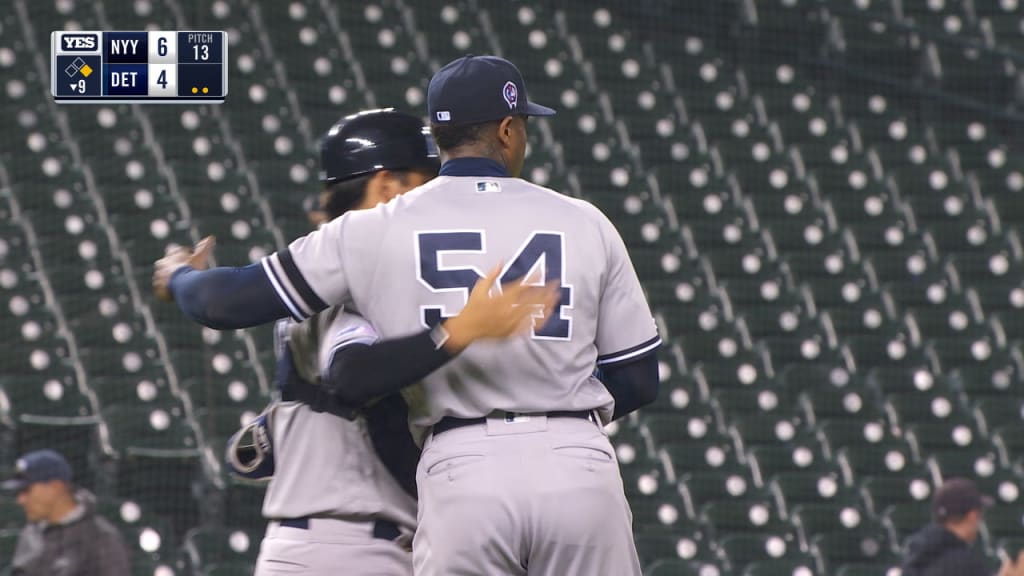 Chapman llega a 37 salvados