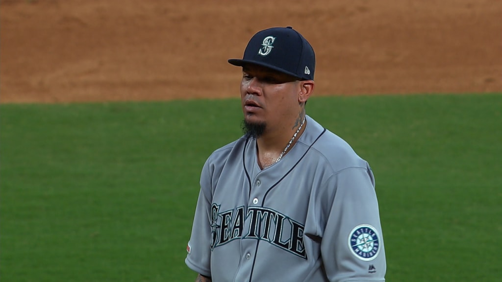 Hernández llega a 2508 ponches