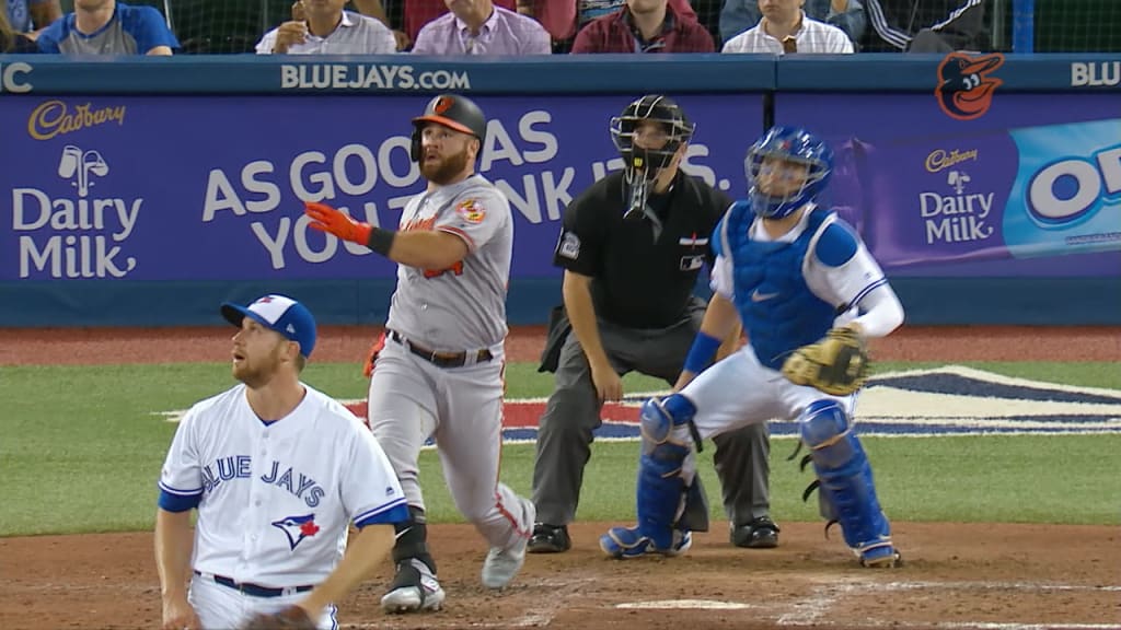 Stewart trae dos con bambinazo