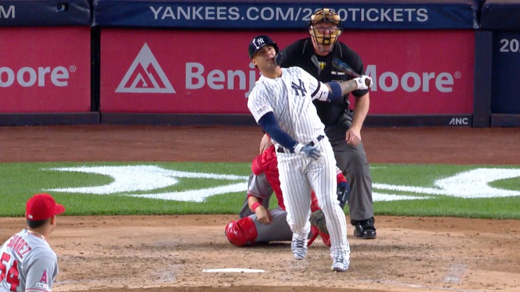 HR de tres rayas de Gleyber