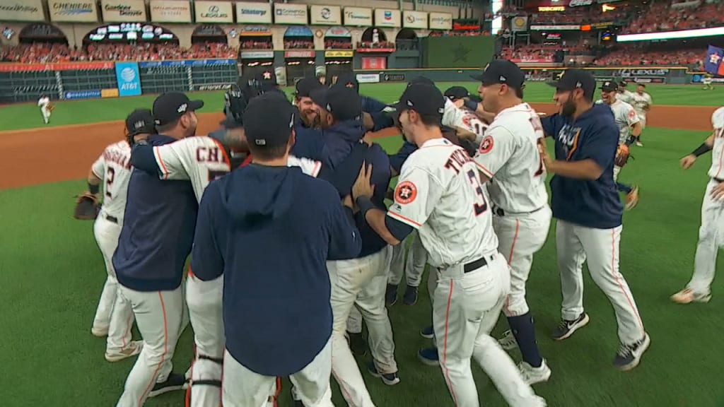 Astros avanzan a la SCLA