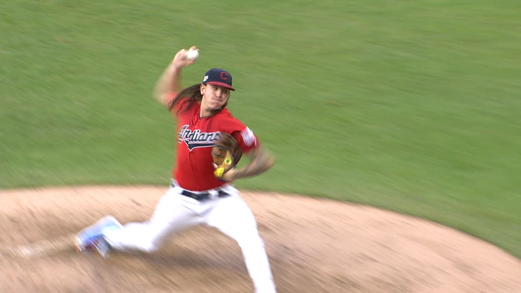 Clevinger poncha a 12 ante Detroit
