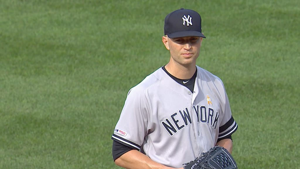 Happ blanquea en 6.1 innings