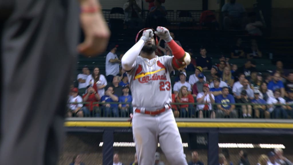 Ozuna limpia las bases con doblete