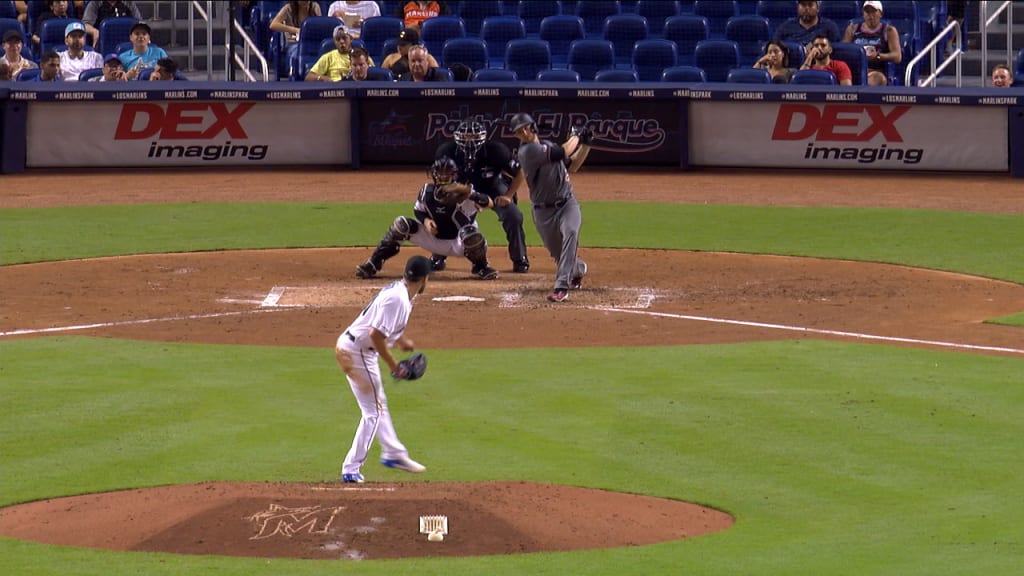 Smith poncha a Kelly y termina la amenaza