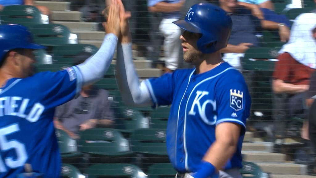 Dozier produce 3 con HR