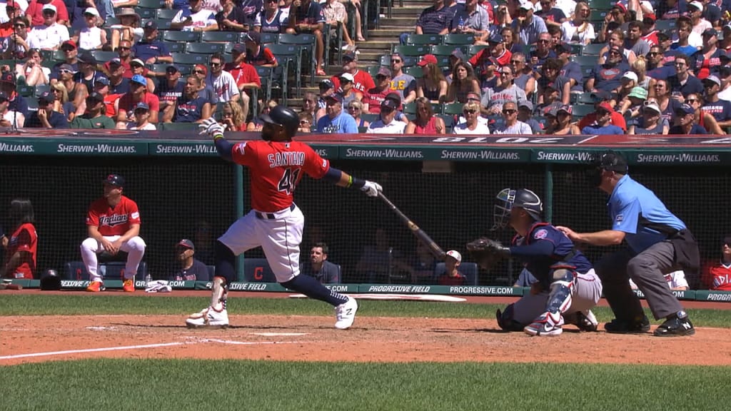 HR de Santana pone arriba a Indios