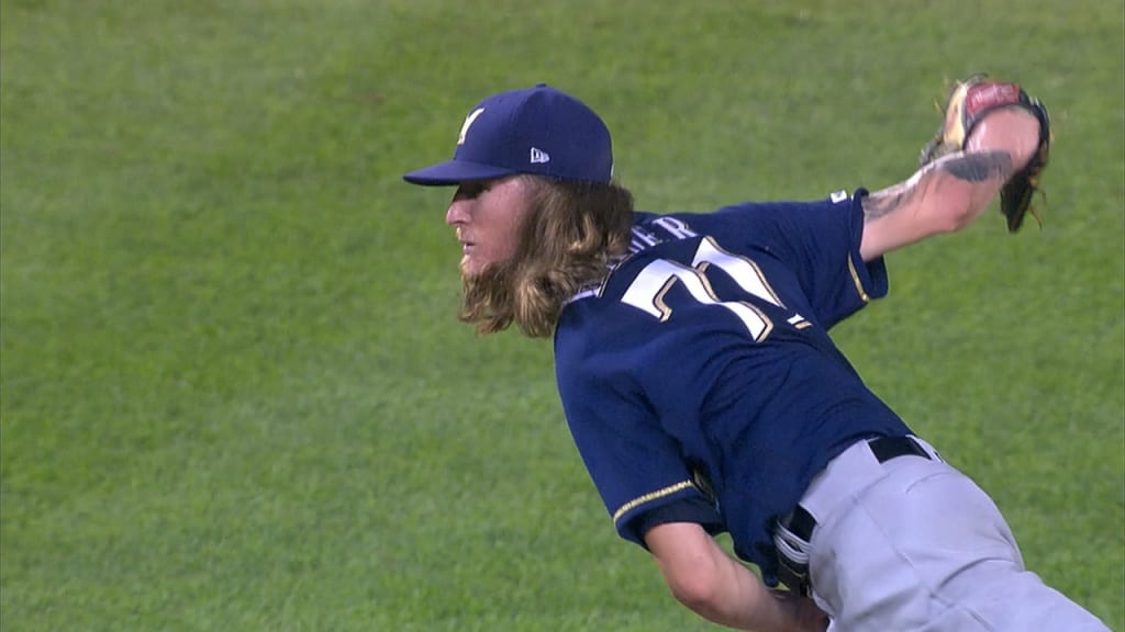 Hader poncha a 3 con casa llena