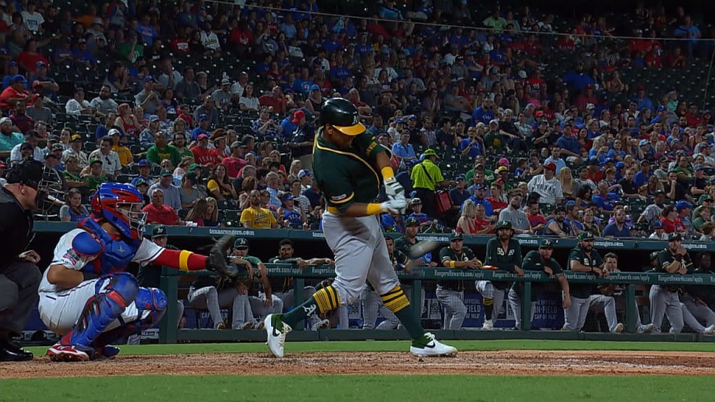 Davis dispara 2 jonrones