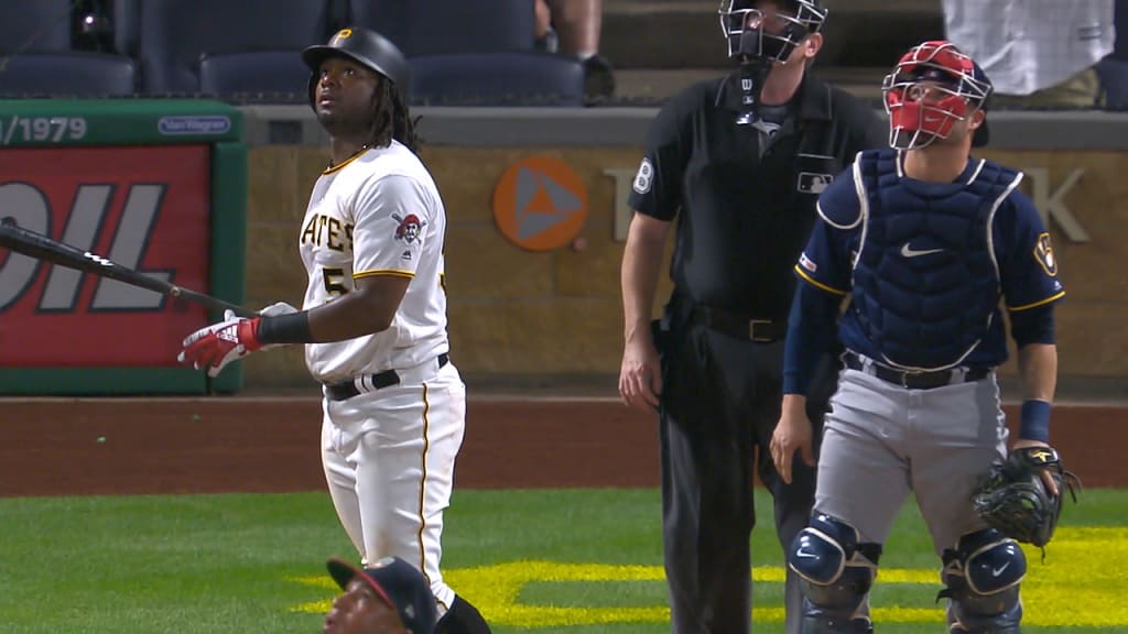 Bell suena jonrón de 3 carreras