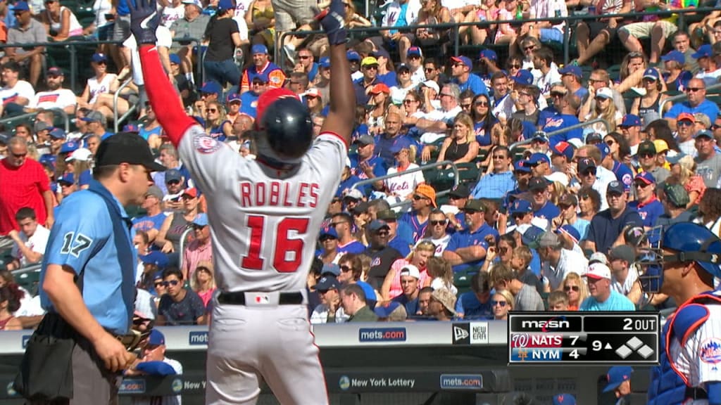 Jonrón de 2 carreras de Robles