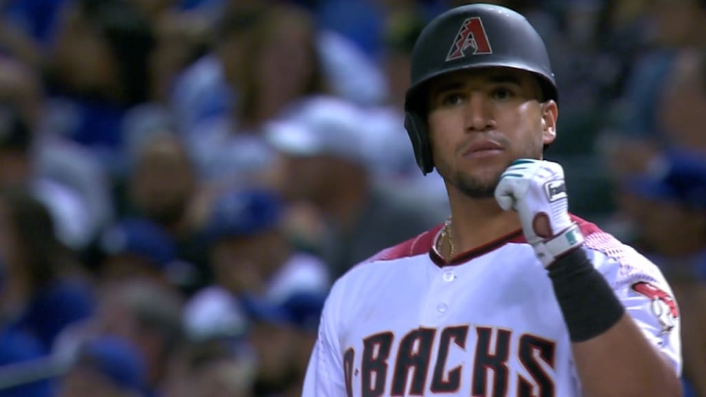 Perlata adelanta a D-backs