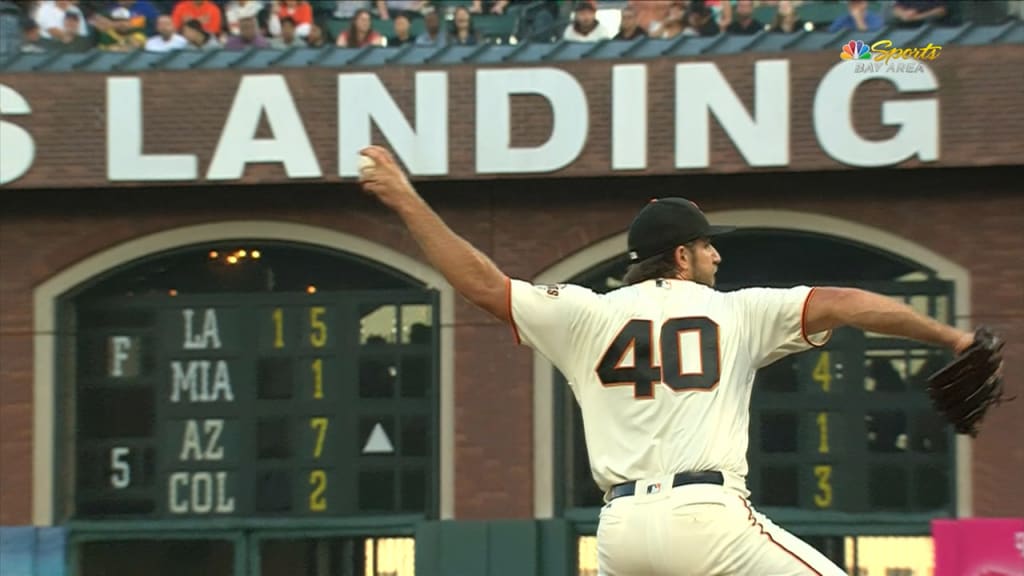 Bumgarner reparte 9 ponches