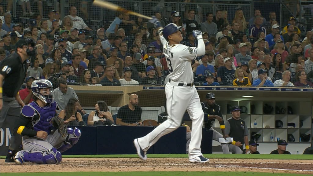 Machado impulsa 2 con HR