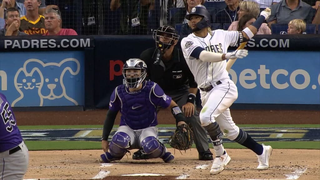 Tatis Jr. abre con HR